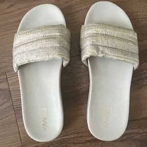 KAANAS | Timor Pool Slides